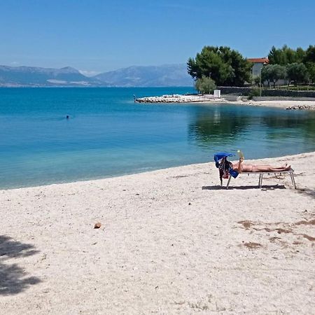 Apartment Nely - Sea, Terrace And Peace Trogir Bagian luar foto
