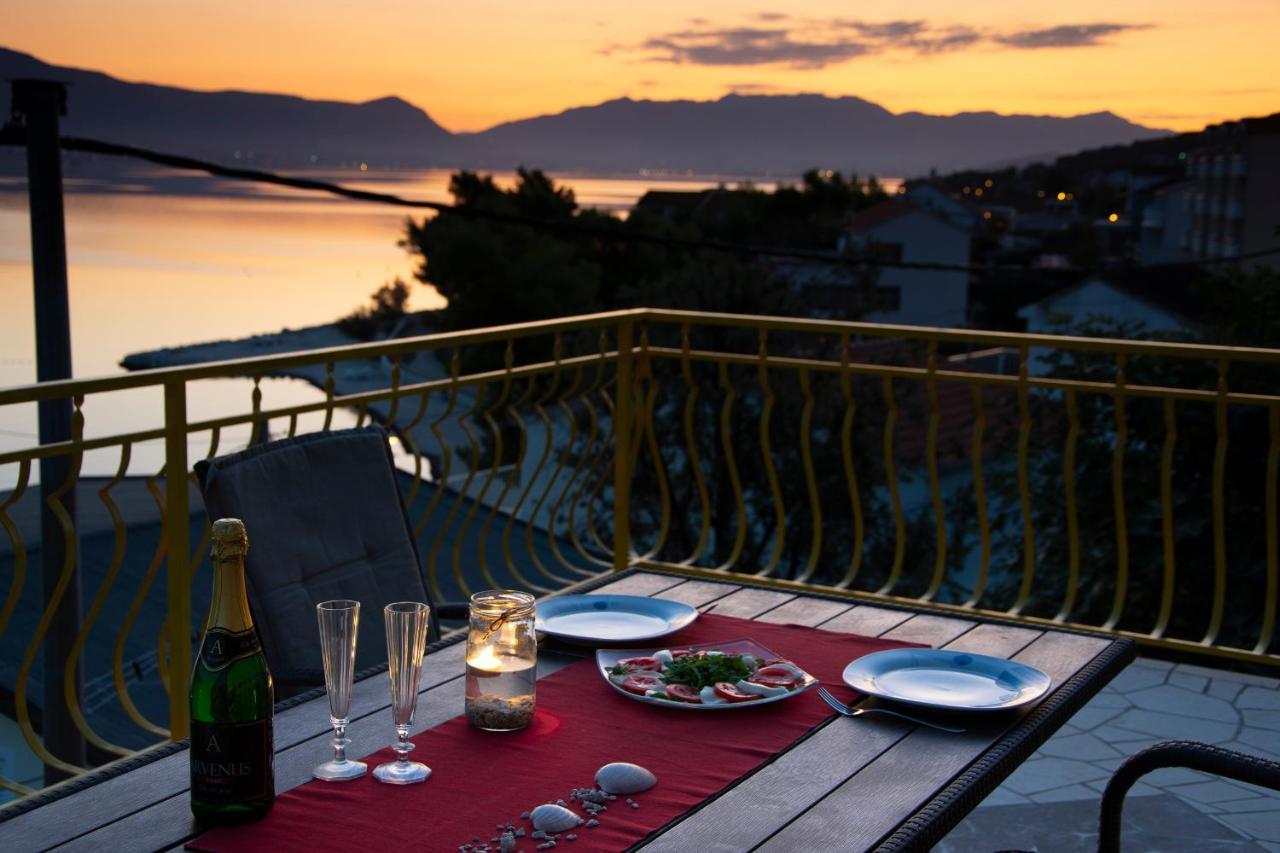 Apartment Nely - Sea, Terrace And Peace Trogir Bagian luar foto