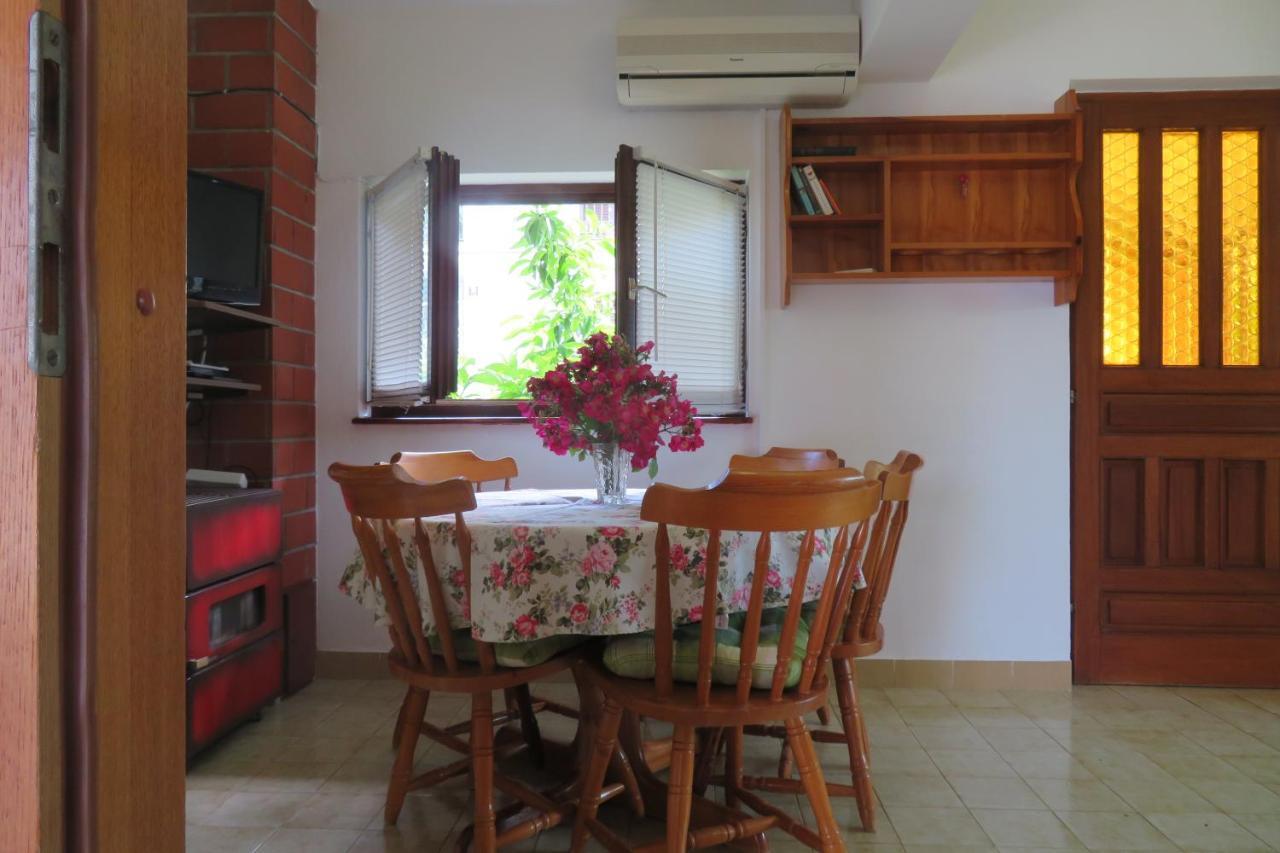 Apartment Nely - Sea, Terrace And Peace Trogir Bagian luar foto