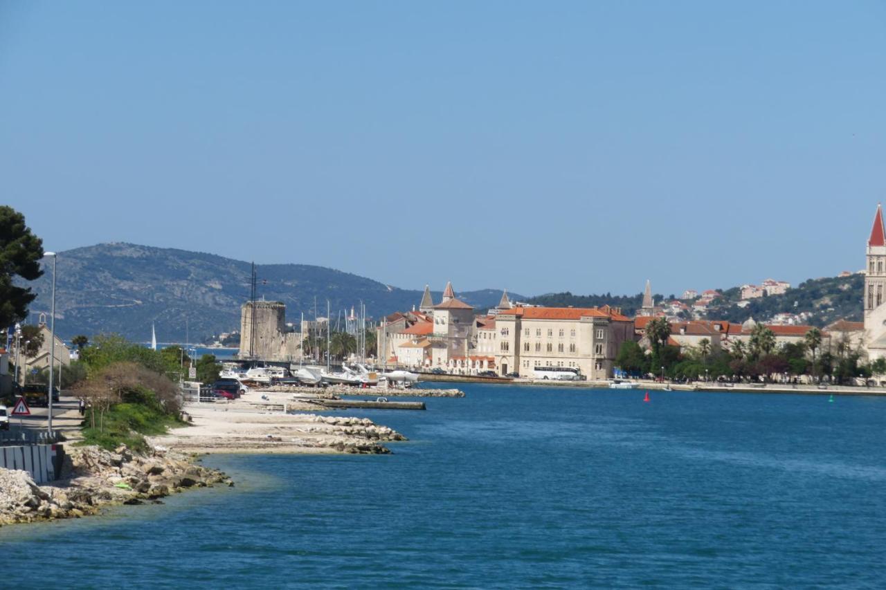 Apartment Nely - Sea, Terrace And Peace Trogir Bagian luar foto